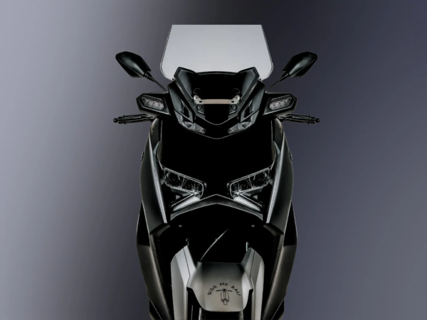 Yamaha X-MAX - Image 2